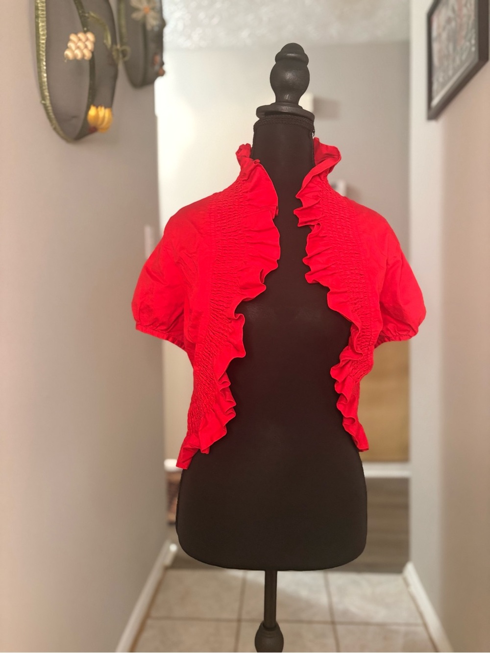 last kiss Red Ruffle Short-Sleeve Bolero